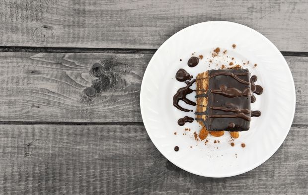 torta sa pudingom torta sa pudingom