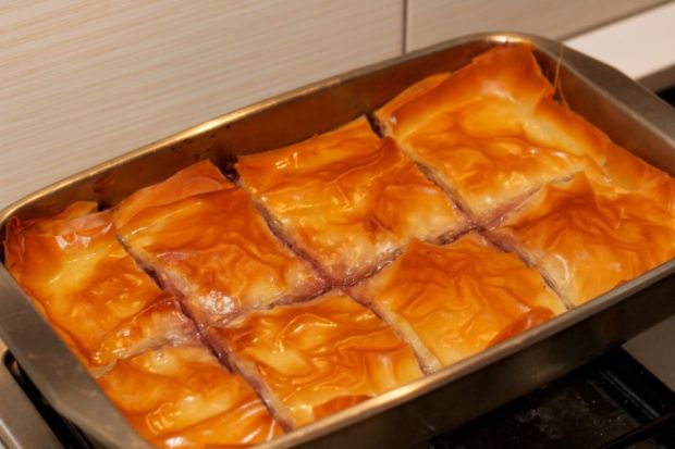 pita sa visnjama pita sa visnjama
