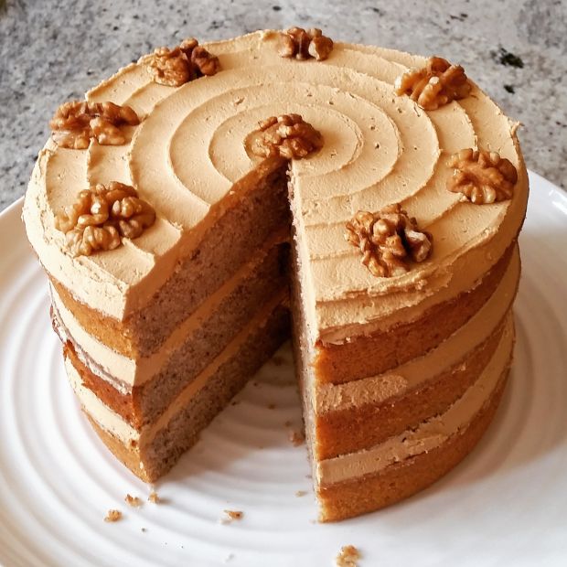 torta sa kafom i orasima torta sa kafom i orasima