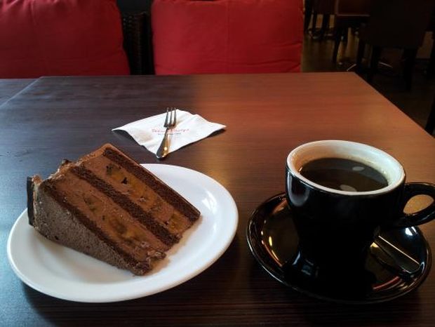 crna torta sa kafom crna torta sa kafom