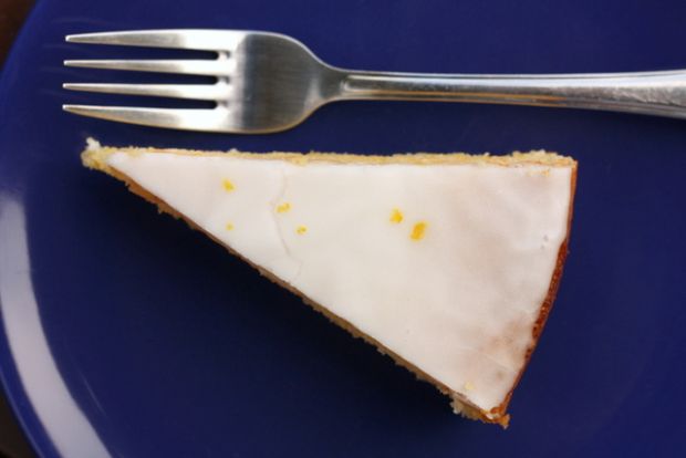 rum torta sa suvim grozdjem rum torta sa suvim grozdjem