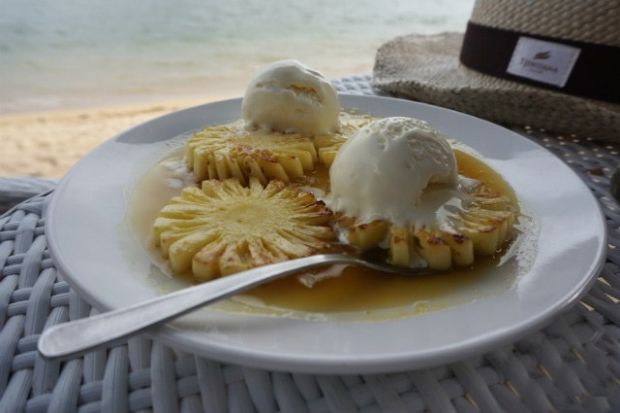 flambirani ananas flambirani ananas