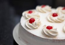 bela-svecana-torta