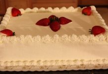 torta-sa-svezim-vocem-i-rumom