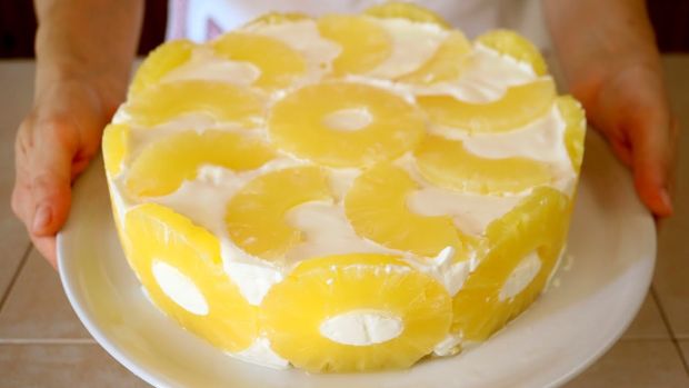 nepecena-ananas-torta nepecena-ananas-torta