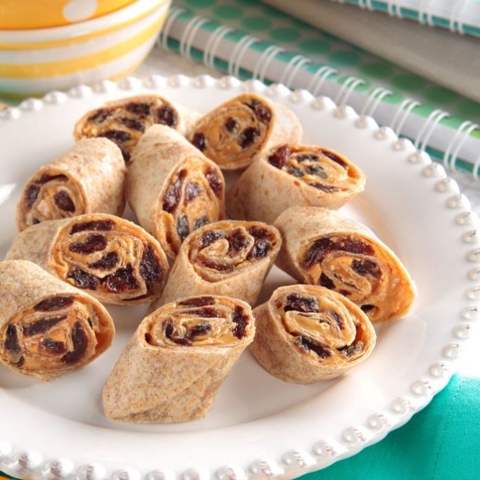 Tortilje sa vanila kremom i brusnicom Tortilje sa vanila kremom i brusnicom