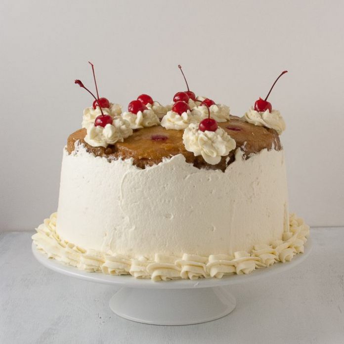 Lagana torta od ananasa Lagana torta od ananasa